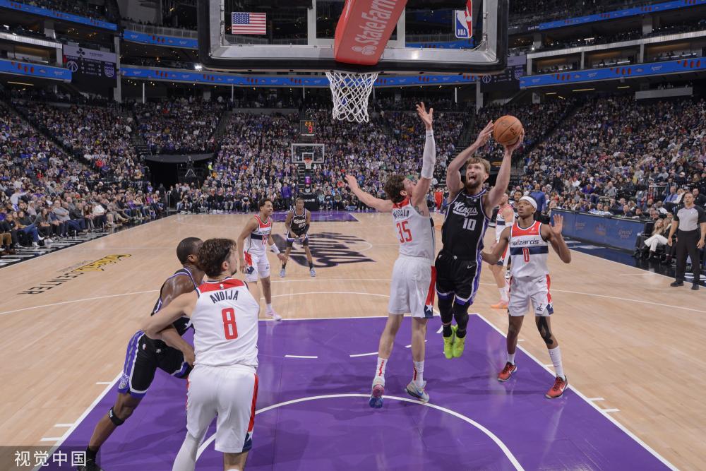 卫甚至后腰 卫甚至后腰